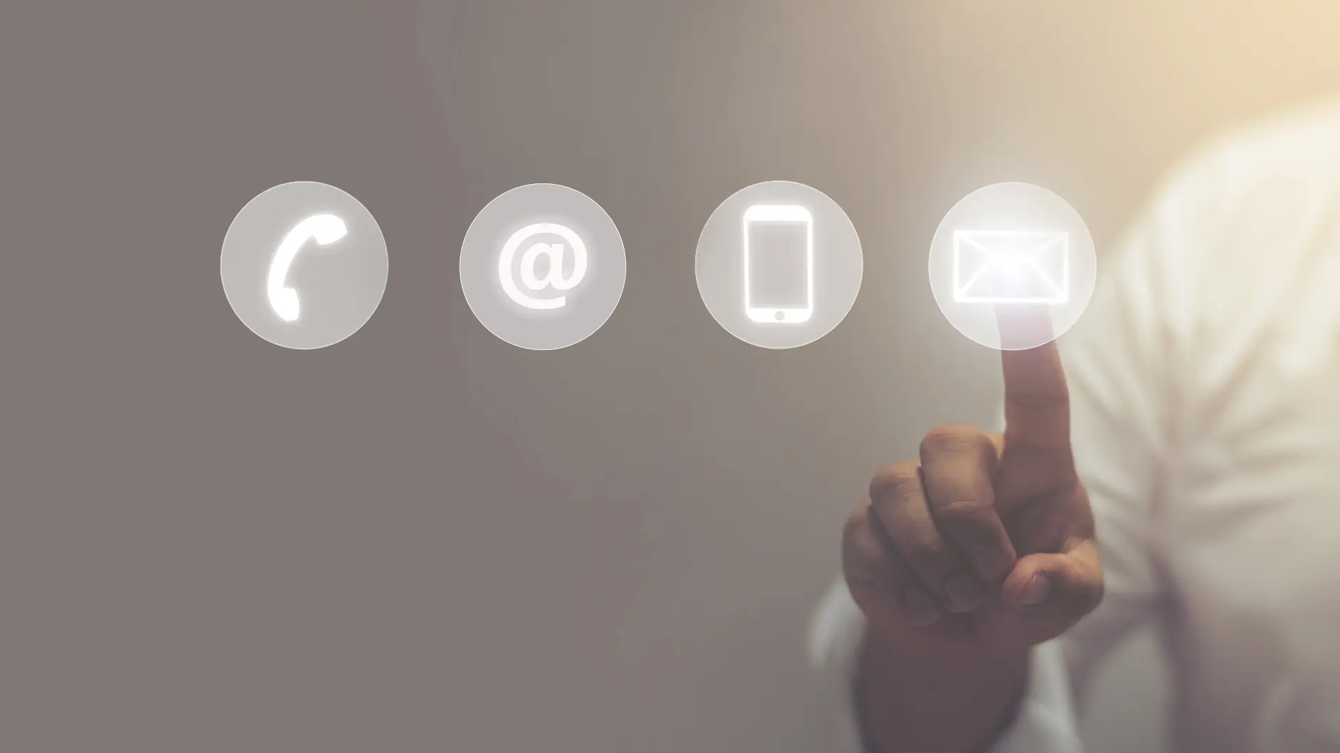 A person clicking the email button